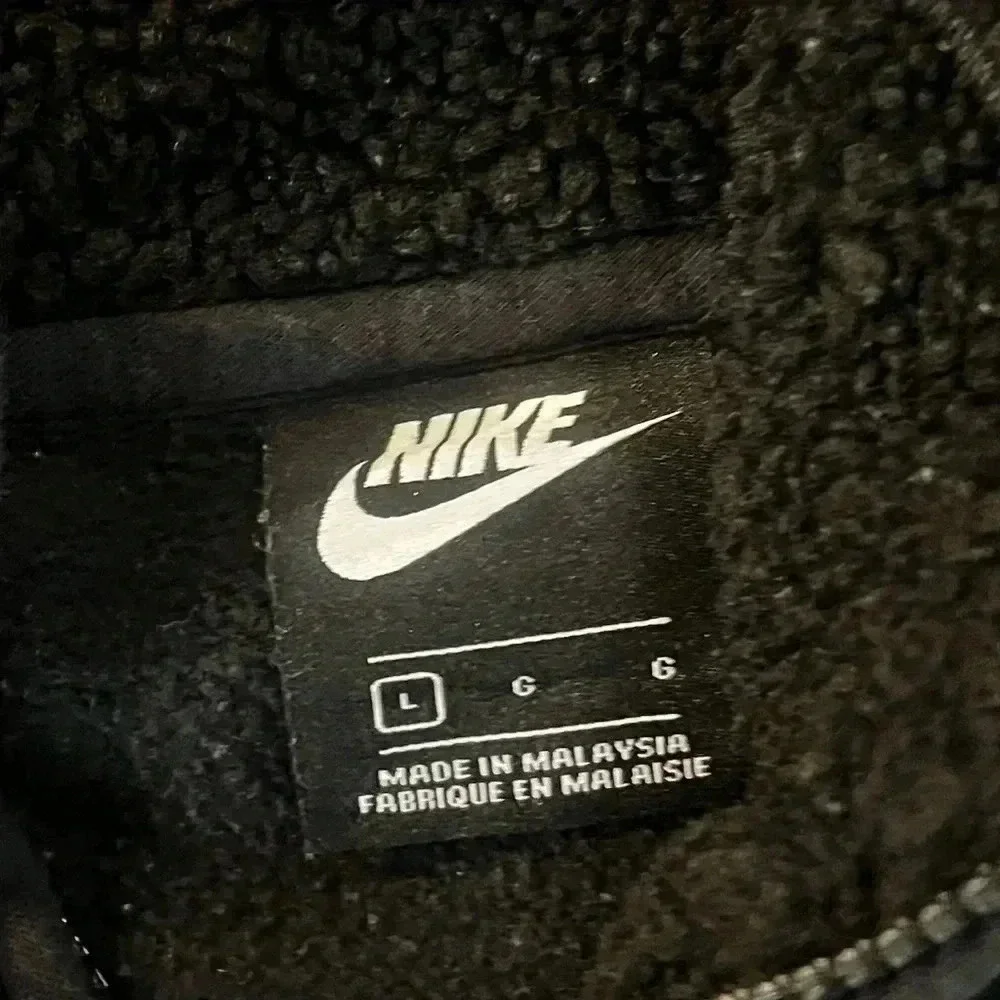 Nike large kids zip up hoodie